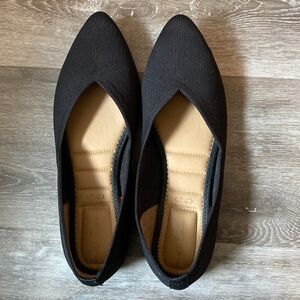 Me Too Aubri Flat -Excellent Condition